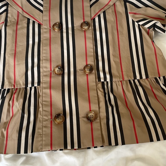 Burberry top brand new - Picture 5 of 11